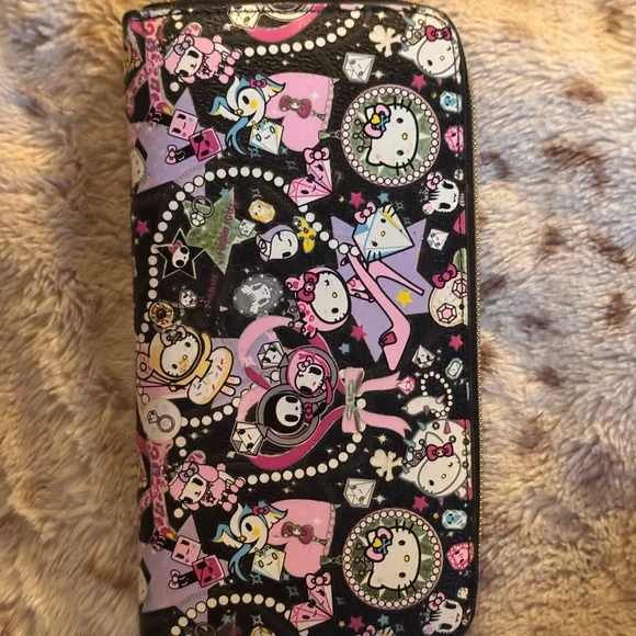 Hello Kitty Black and Pink Wallet. Diamond. Tokidoki - Picture 2 of 4